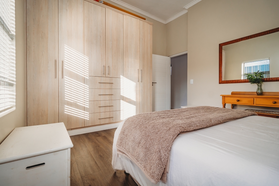 4 Bedroom Property for Sale in Kraaibosch Manor Western Cape